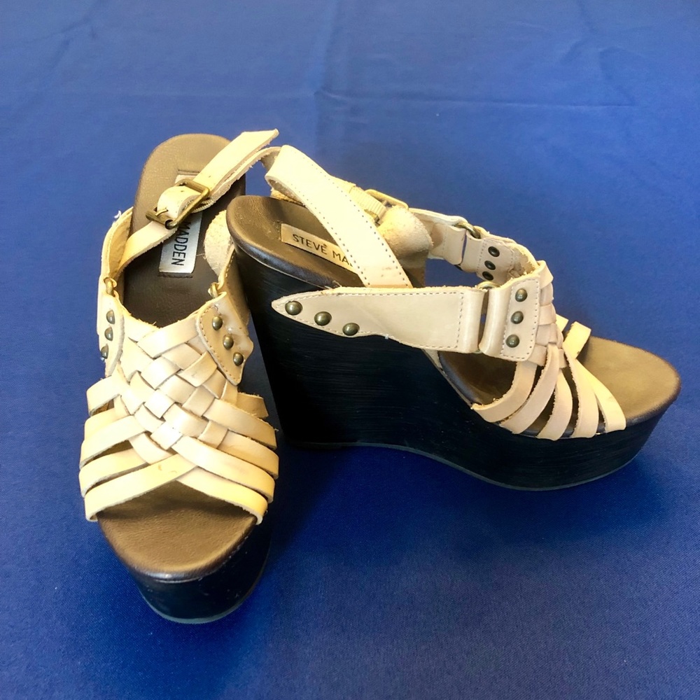 Steve Madden Cream Wedges